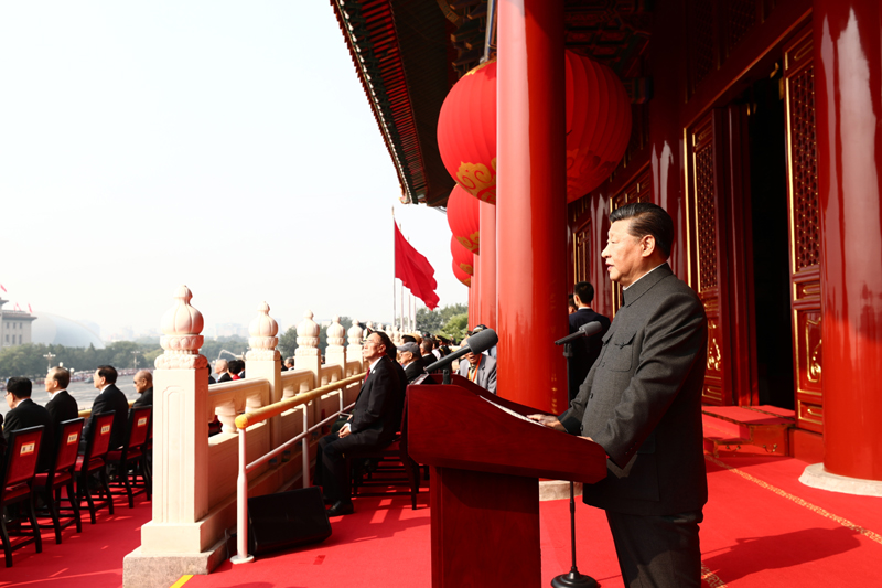 10月1日上午，慶祝中華人民共和國(guó)成立70周年大會(huì)在北京天安門廣場(chǎng)隆重舉行。中共中央總書(shū)記、國(guó)家主席、中央軍委主席習(xí)近平發(fā)表重要講話。